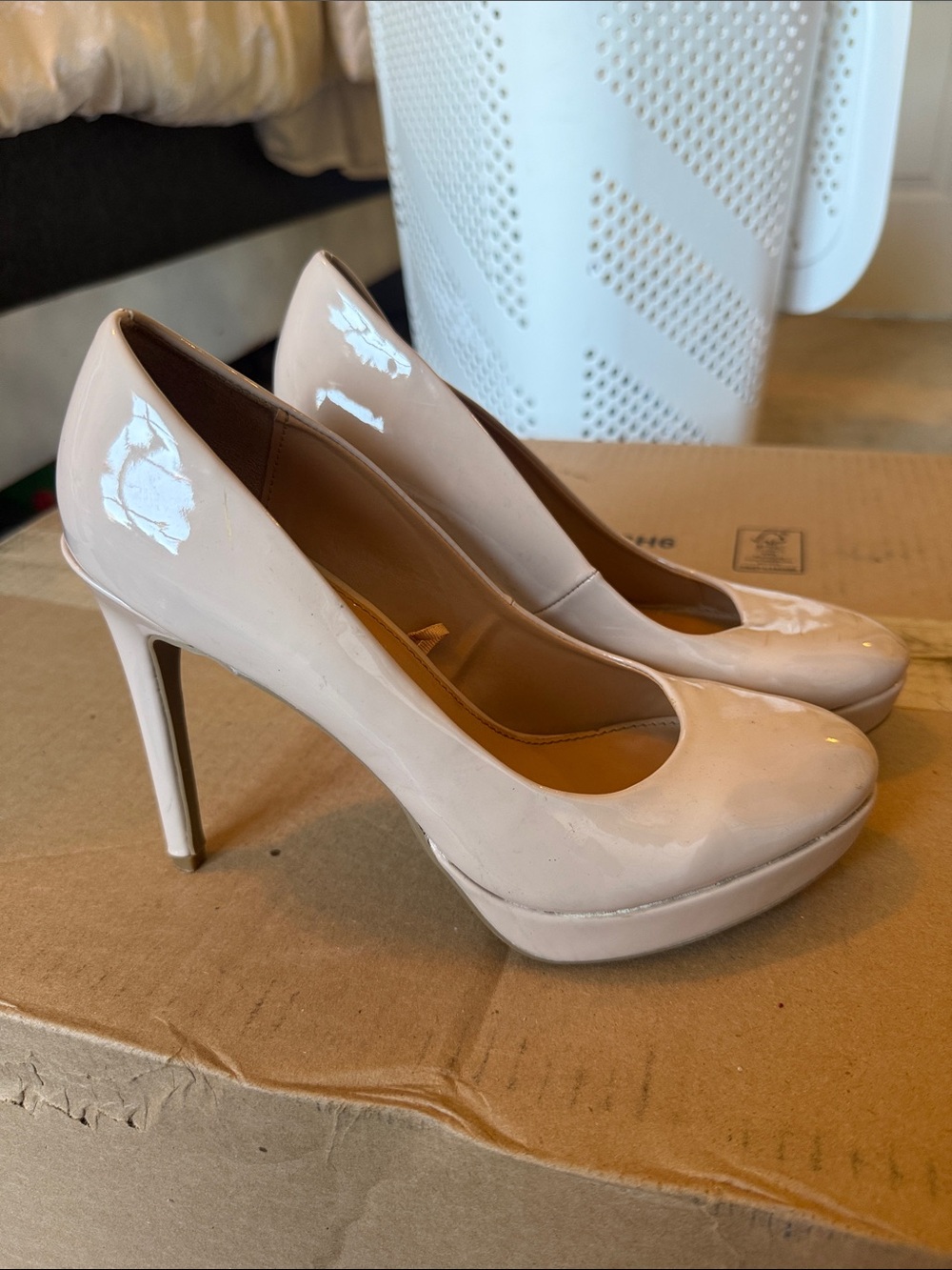 Report Light Cream Nude Patent Platform Pumps